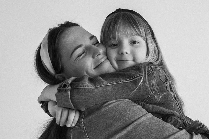 Muttertag voller Erinnerungen: Die schönsten Fotos von Mama & ihren Kindern