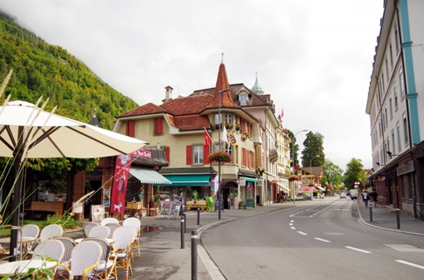 スイスのインターラーケンの町