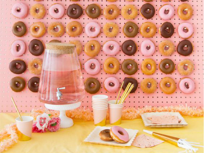 pared de donas para fiesta