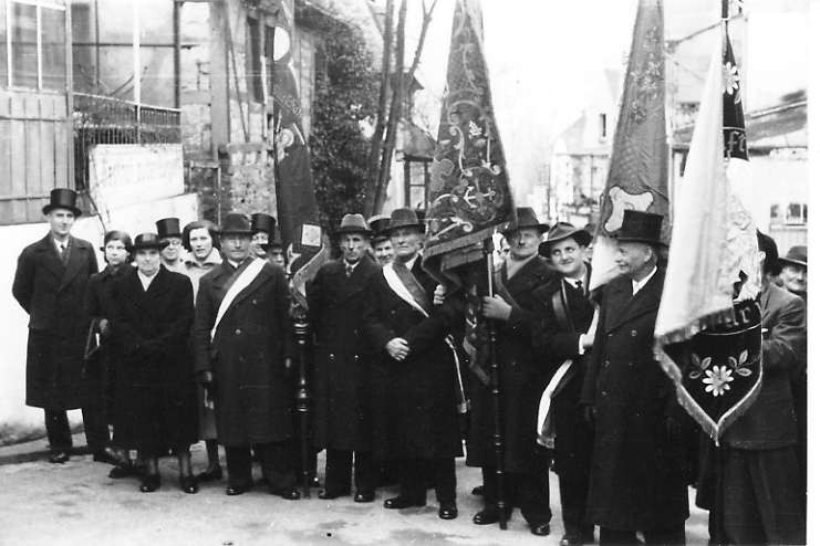 1953 Fahnenweihe Nachbarschaft Bornhofen