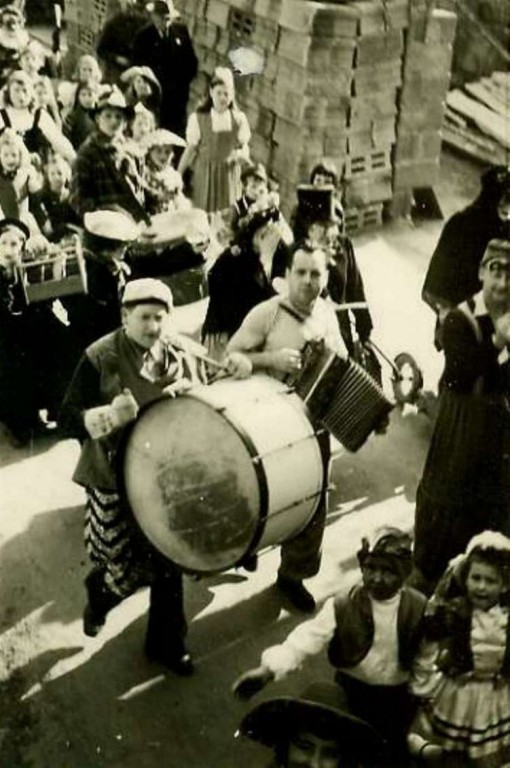 Karneval 1946 /  Spontaner Umzug