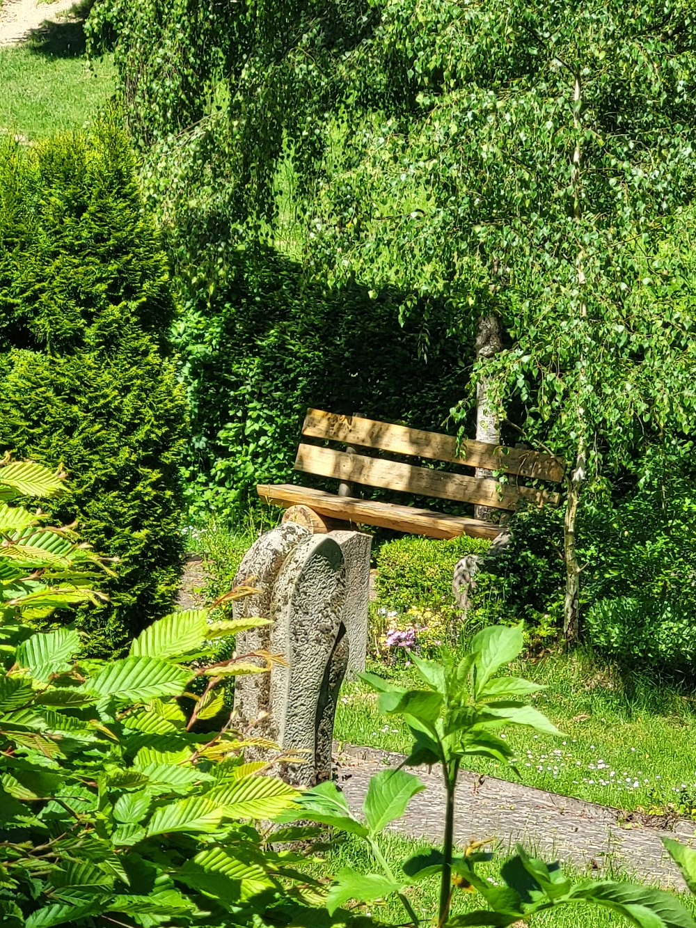 Waldfriedhof am Schloß Hamborn bei Paderborn