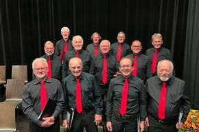 Als Gastchor beim Herbstkonzert des Chores "Singkreis Edt". Am Foto fehlen: Andreas Hainbuchner und Josi Lint und Franz Seiner.