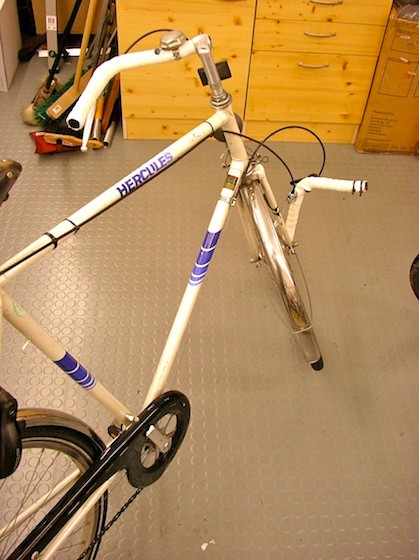 Fahrrad mit gebrochenen Komponenten