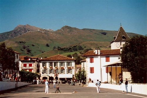 LA  PELOTE BASQUE A SARE