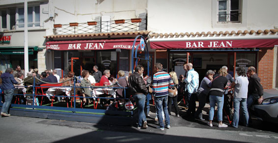 BAR JEAN