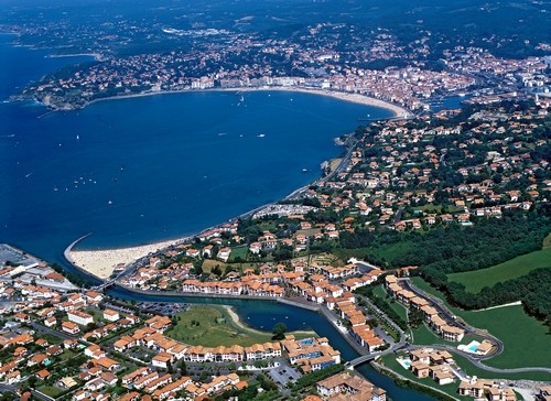 LA   BAIE  DE  SAINT  JEAN  DE  LUZ