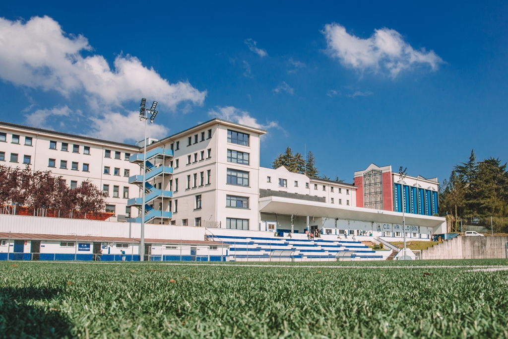 Groundhopping: CD Vallobín B vs. Avilés Stadium CF