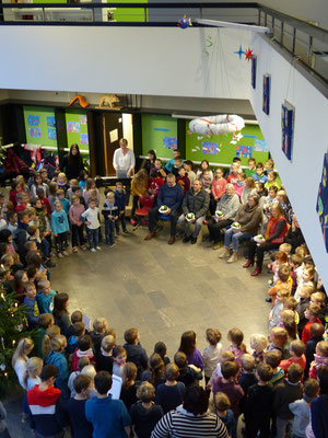 Adventssingen und Dankeschön an die ehrenamtlichen Helfer