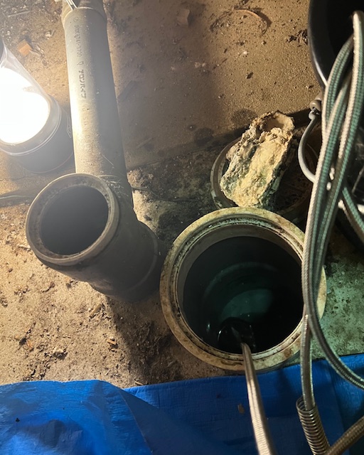 富山市広田｜台所排水が逆流するトラブルの解決事例
