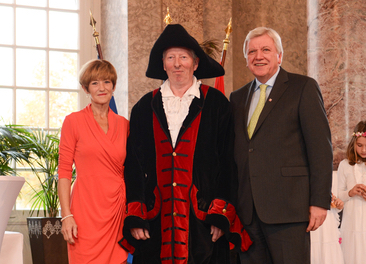 Unsere Symbolfigur Adam Friedrich von Capellan bei der Einladung des  Hessischen Ministerpräsidenten in Wiesbaden