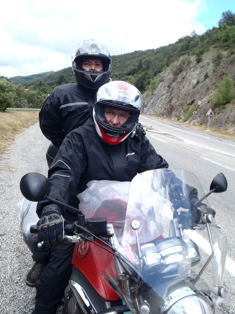 arrêt pique-nique dans la vallée de l'Ardèche