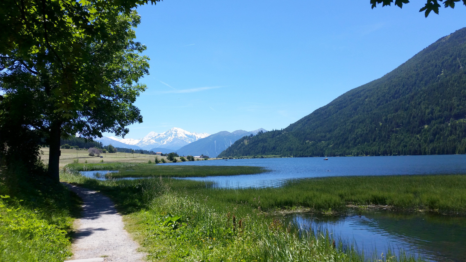 Lac de Muta, sur la route du Lac de Resia