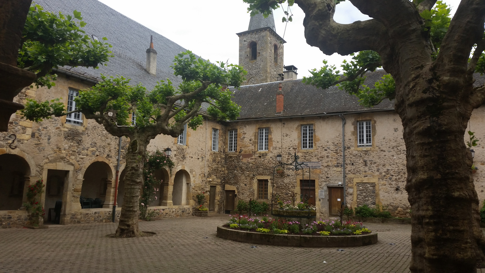 cloître du monastère des Augustins (XIV è - XVII è siècle)