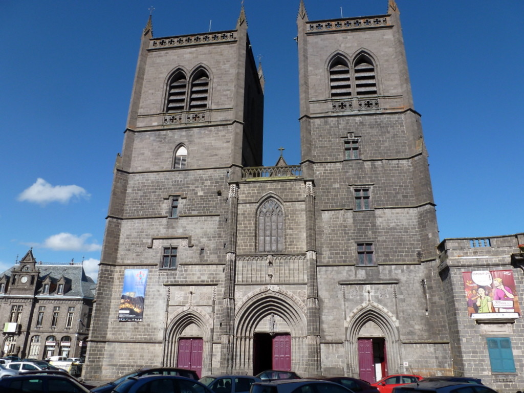 cathédrale Saint Pierre à Saint Flour