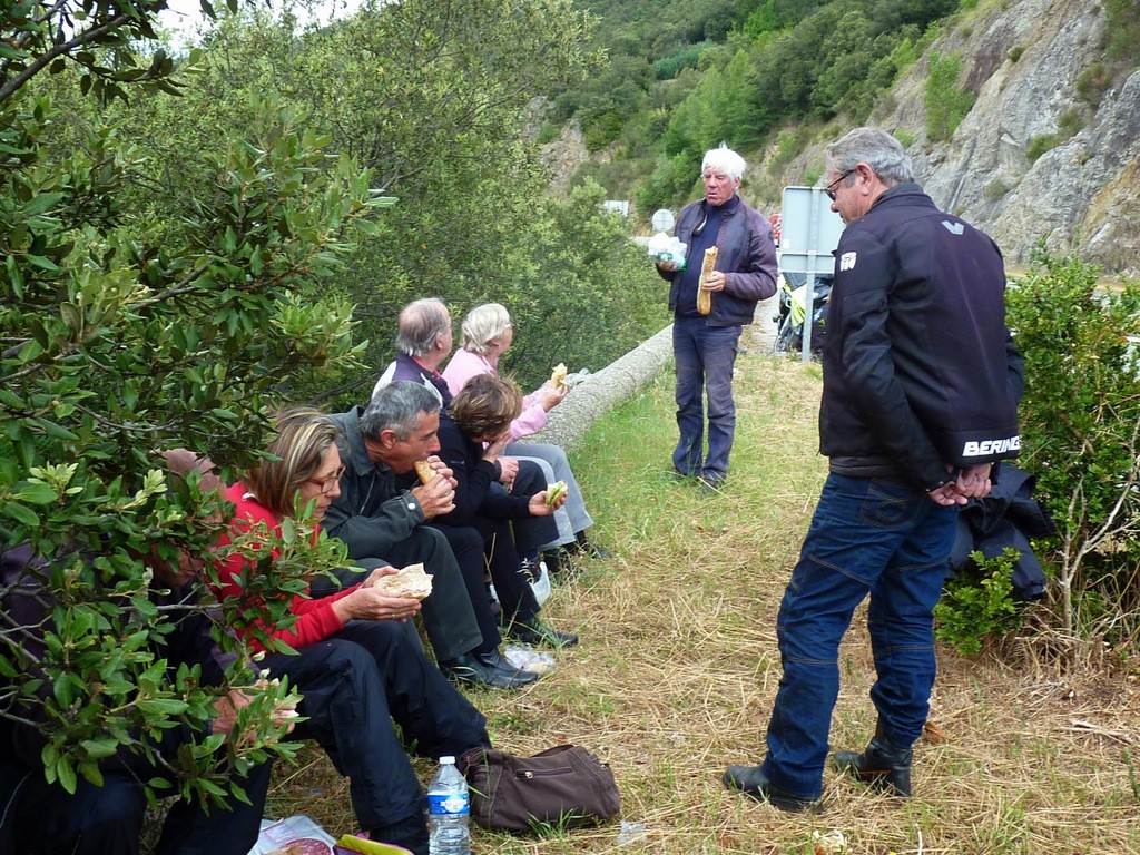 arrêt pique-nique dans la vallée de l'Ardèche