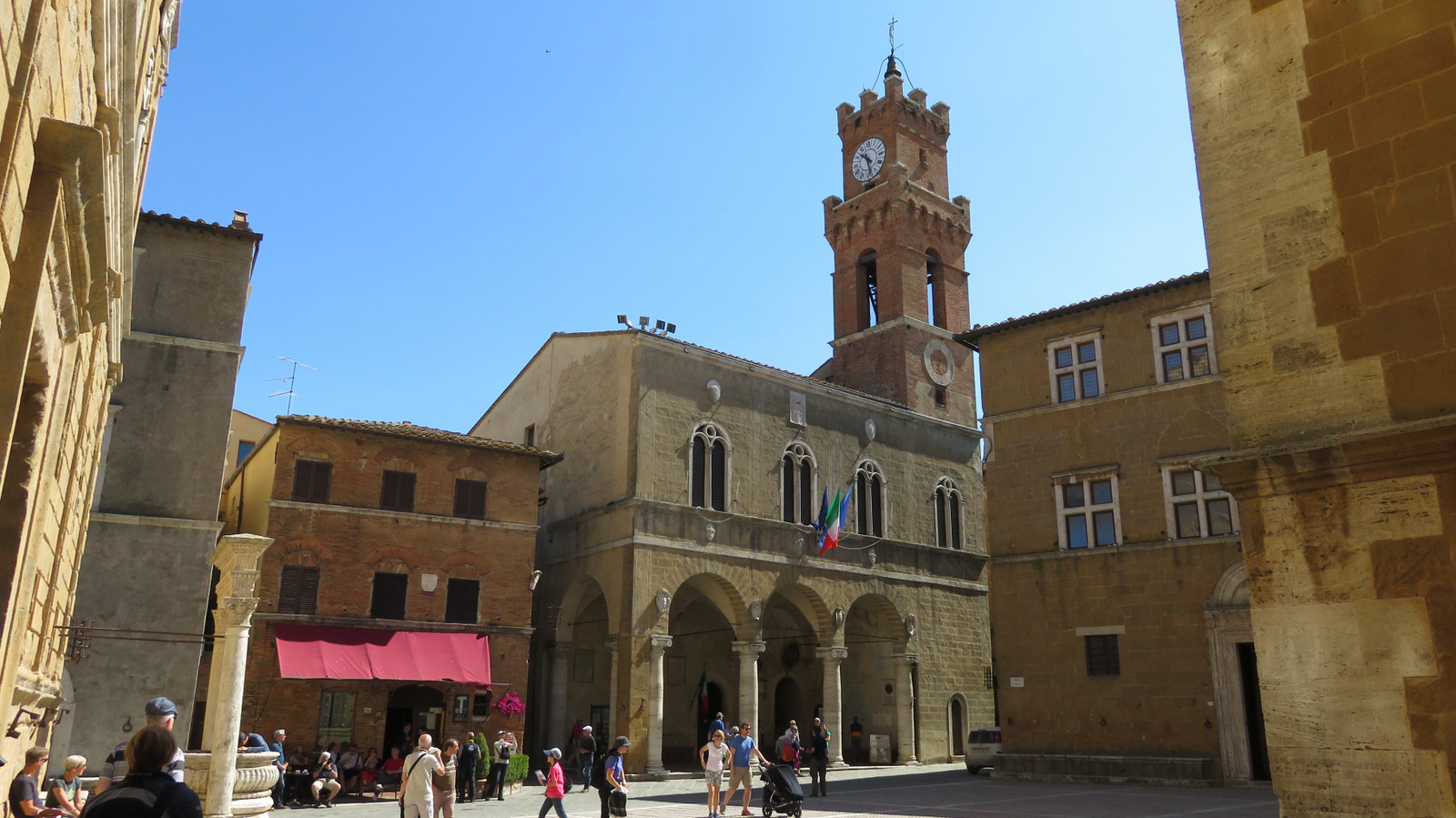 hôtel de ville de Pienza sur la Piazza Pio II