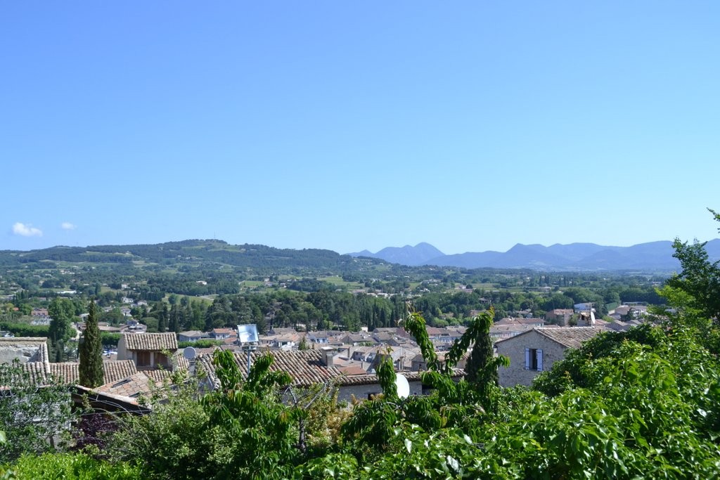 vue de la cité médiévale de Vaison la Romaine