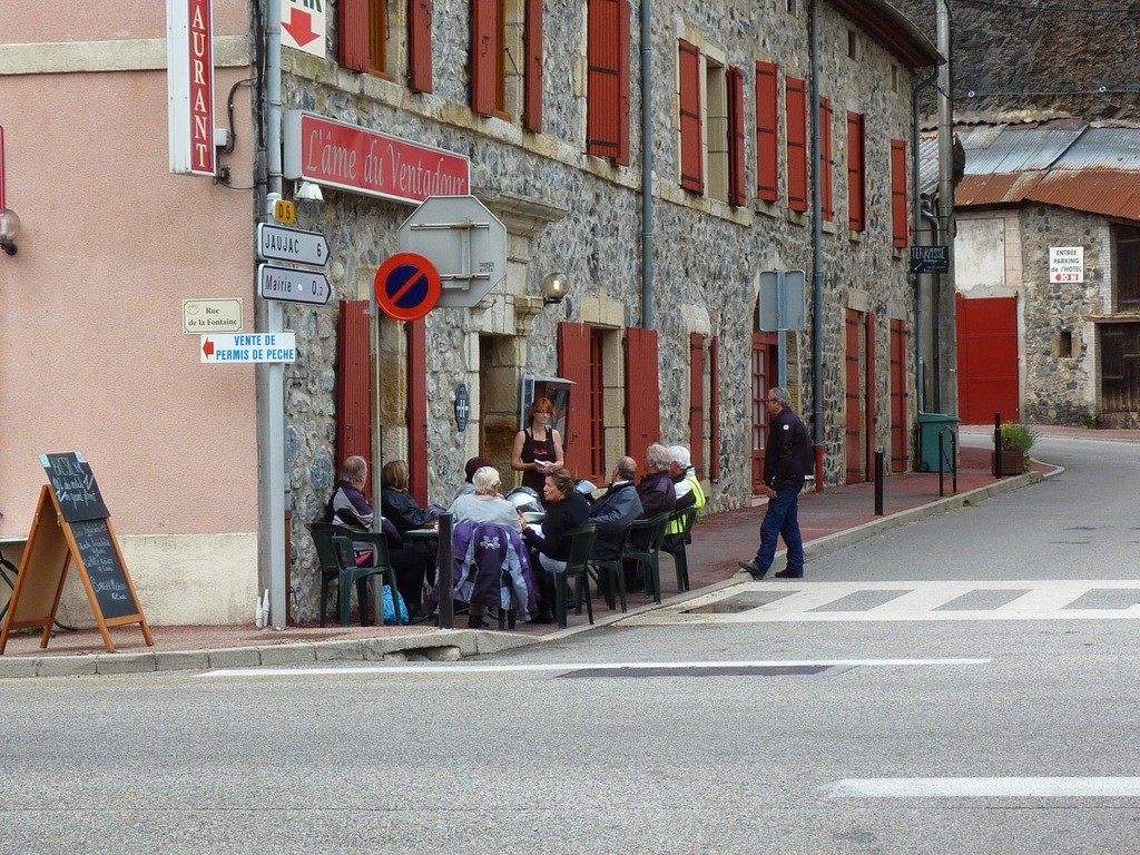 pause café à Pont de Labeaume