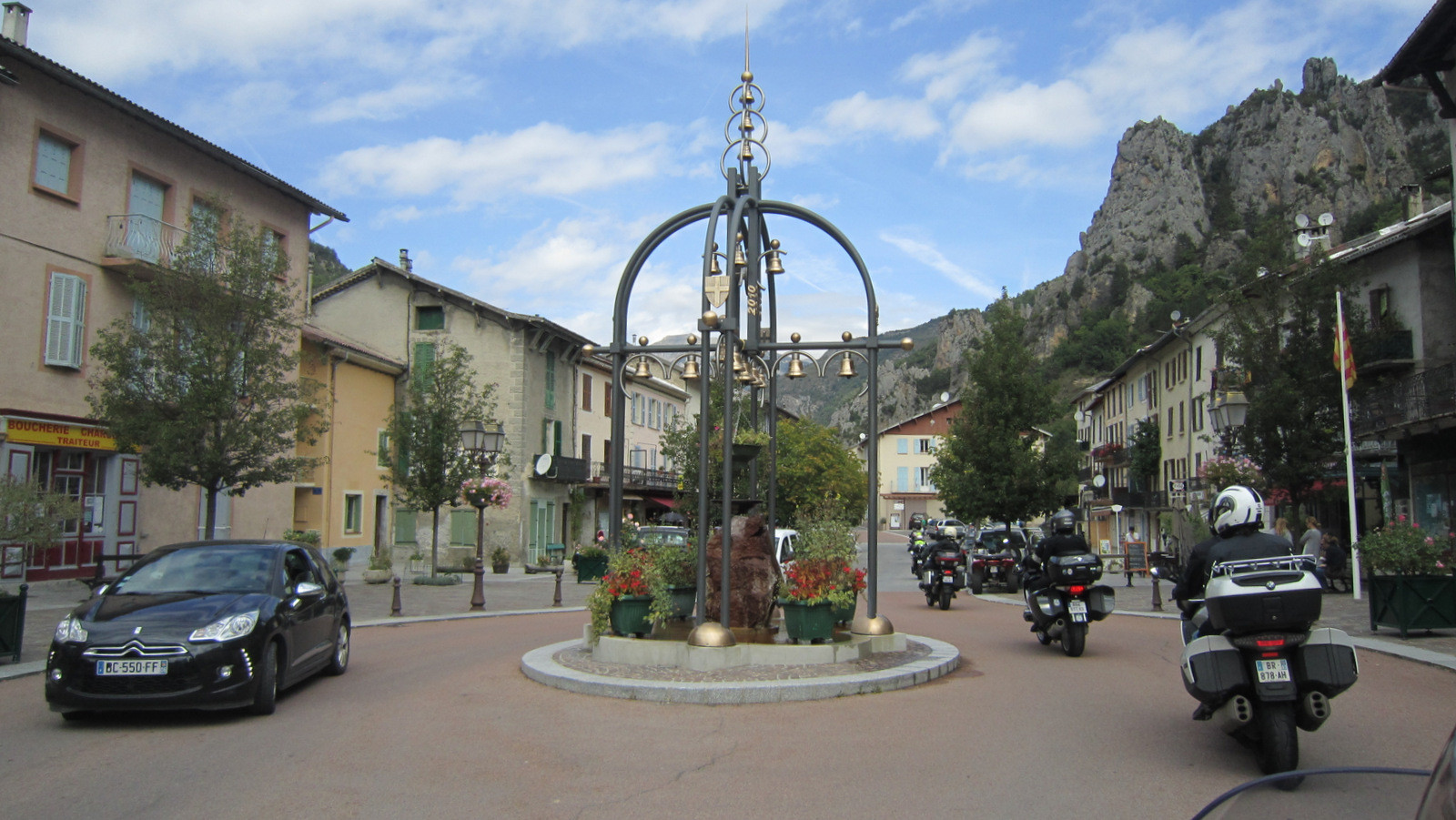 passage à Guillaumes