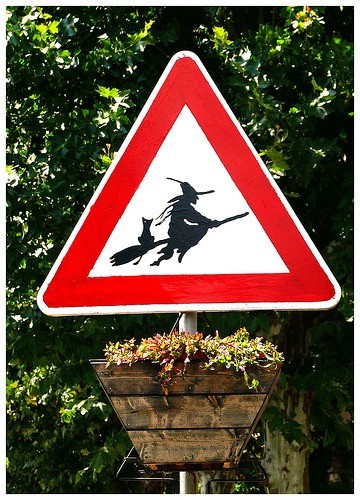 danger sorcières ...