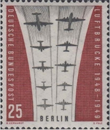 Luftbrückengedenkmarke air bridge memorial stamp