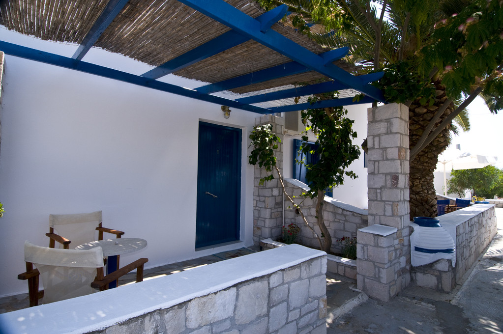 ΜΠΑΛΚΟΝΙ ΔΩΜΑΤΙΟ 1