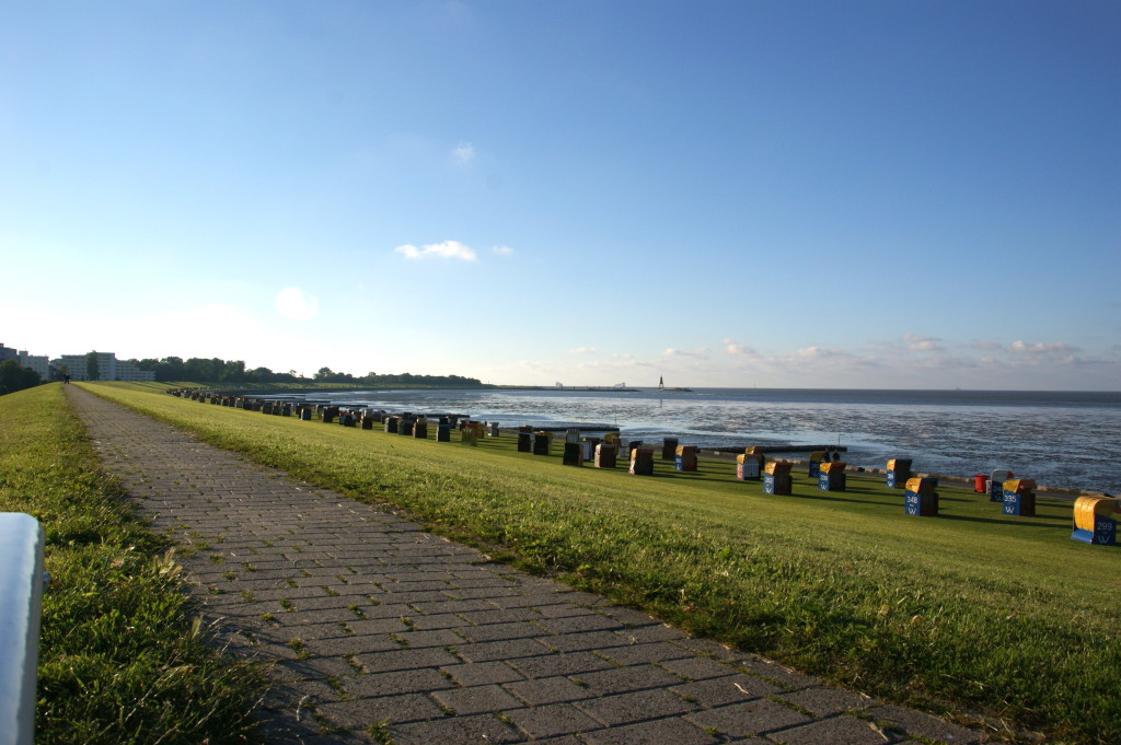 Die Bucht bis zur Kugelbake, wo die Elbe die Nordsee küsst
