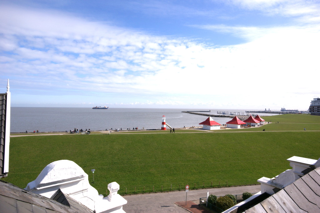 Web - Cams / Schiffsbewegungen - hotel beckroege cuxhaven