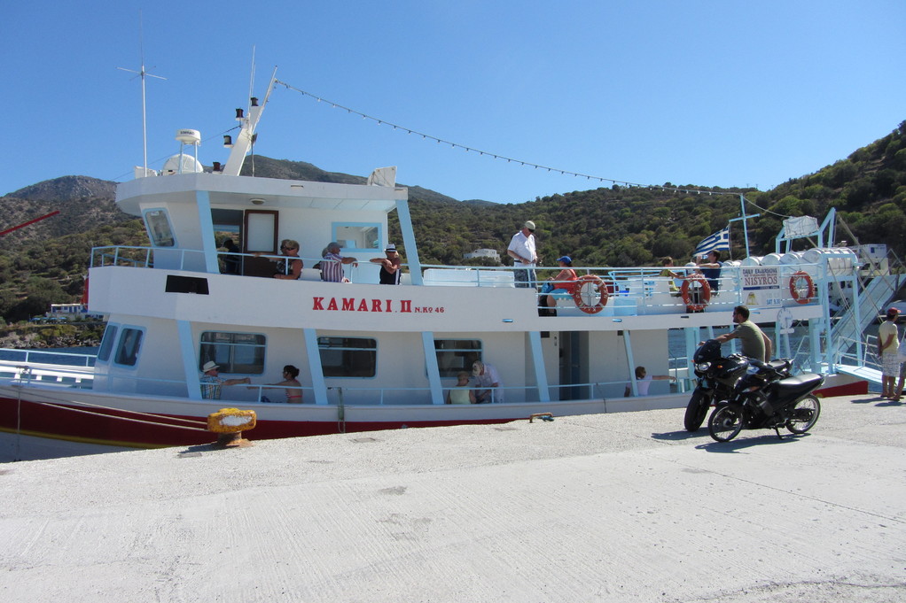 Aufbruch mit der Kamari II zur Insel Nissiros