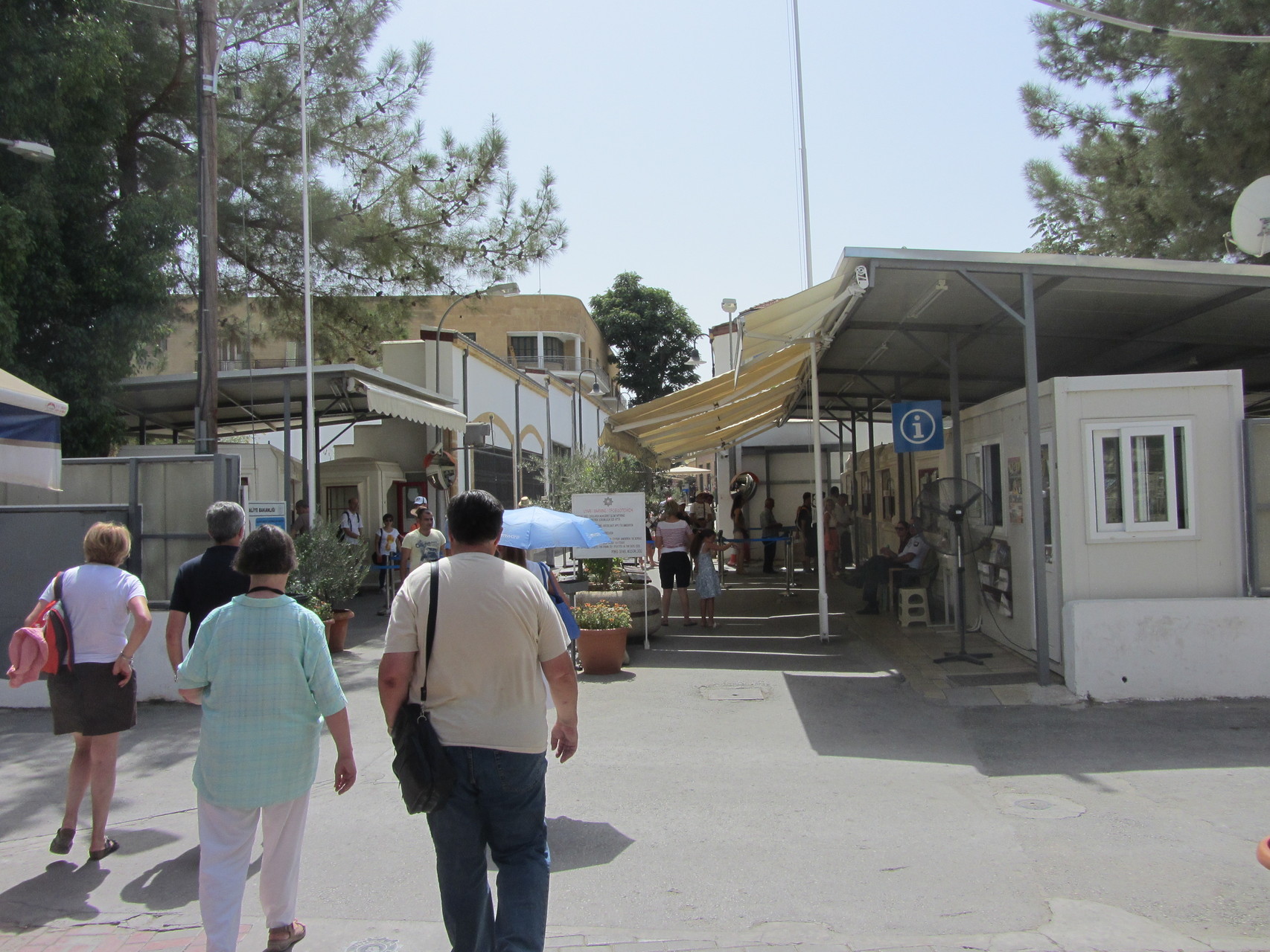 am türkischen Checkpoint in Nicosia