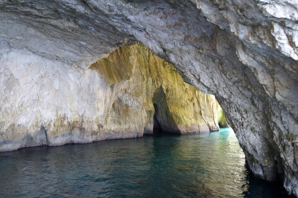 In einer Grotte