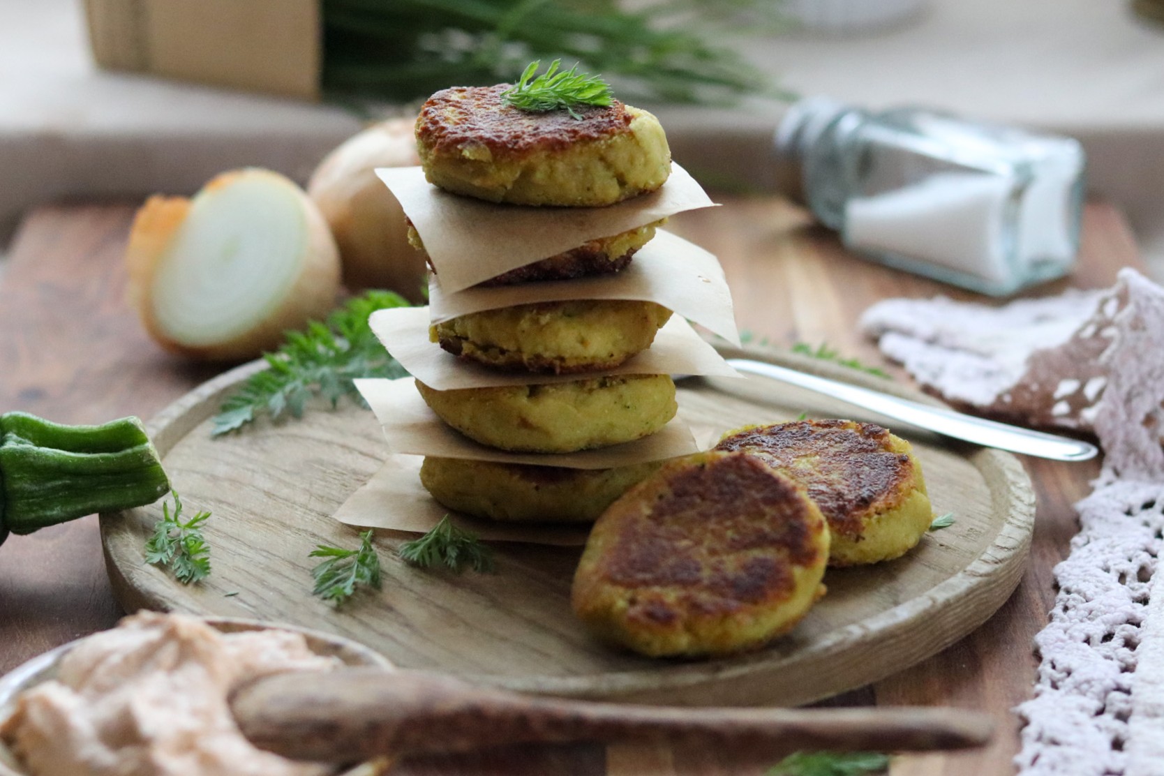 Kichererbsen-Zucchini-Taler