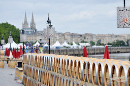 Fête du vin sur les quais de Bordeaux