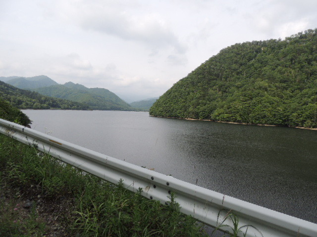 北海道・様似幌満・かんらん岩・ハルツバージャイト 北海道・橄欖岩