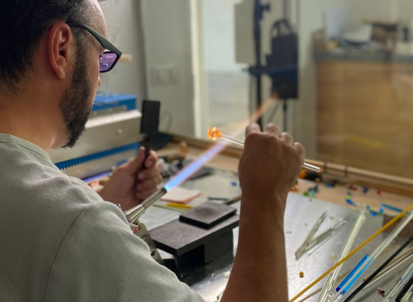 Atelier : l’univers du verre avec Théophile Caille