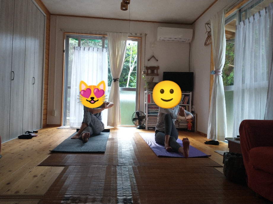 心身をじっくり自分で観察するヨーガセラピー体験 