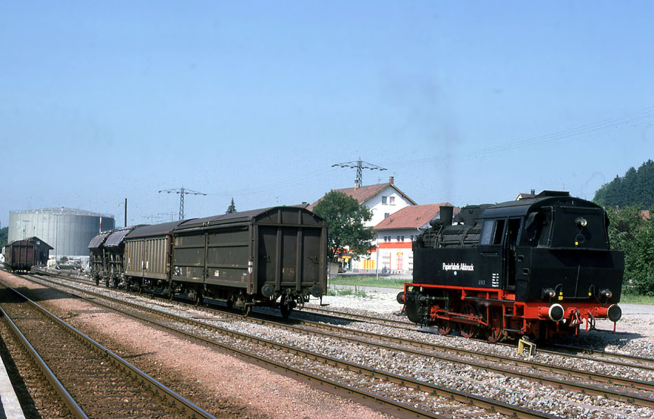 Nach der Ablieferung der "106" durch die Maschinenfabrik Esslingen kam die Lok als Werklok bei der Papierfabrik Albbruck am Hochrhein zum Einsatz.