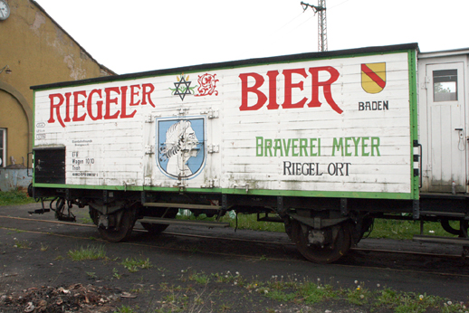 Am Bierwagen vom Kaiserstuhl wurden an der Bremseinrichtung gearbeitet . . .