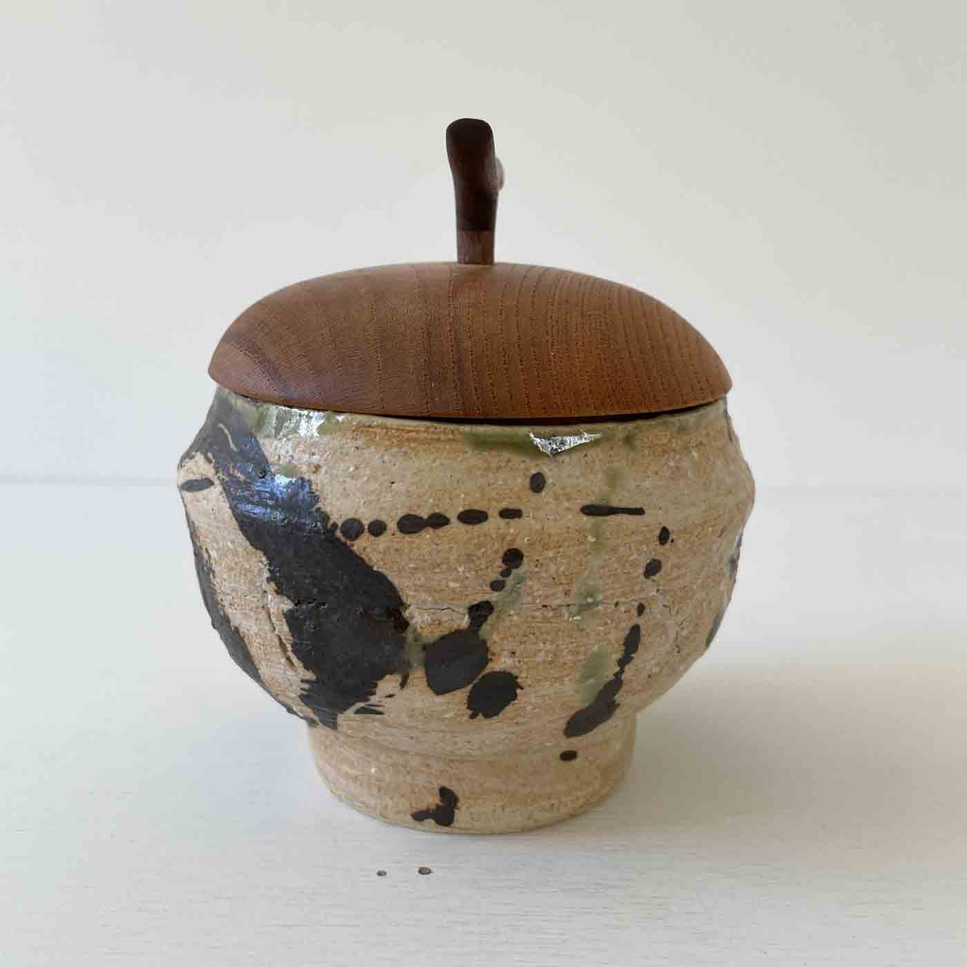 小鉢型・鉄絵／FUTAMONO-YA：陶の器と木の蓋、コラボレーションブランド