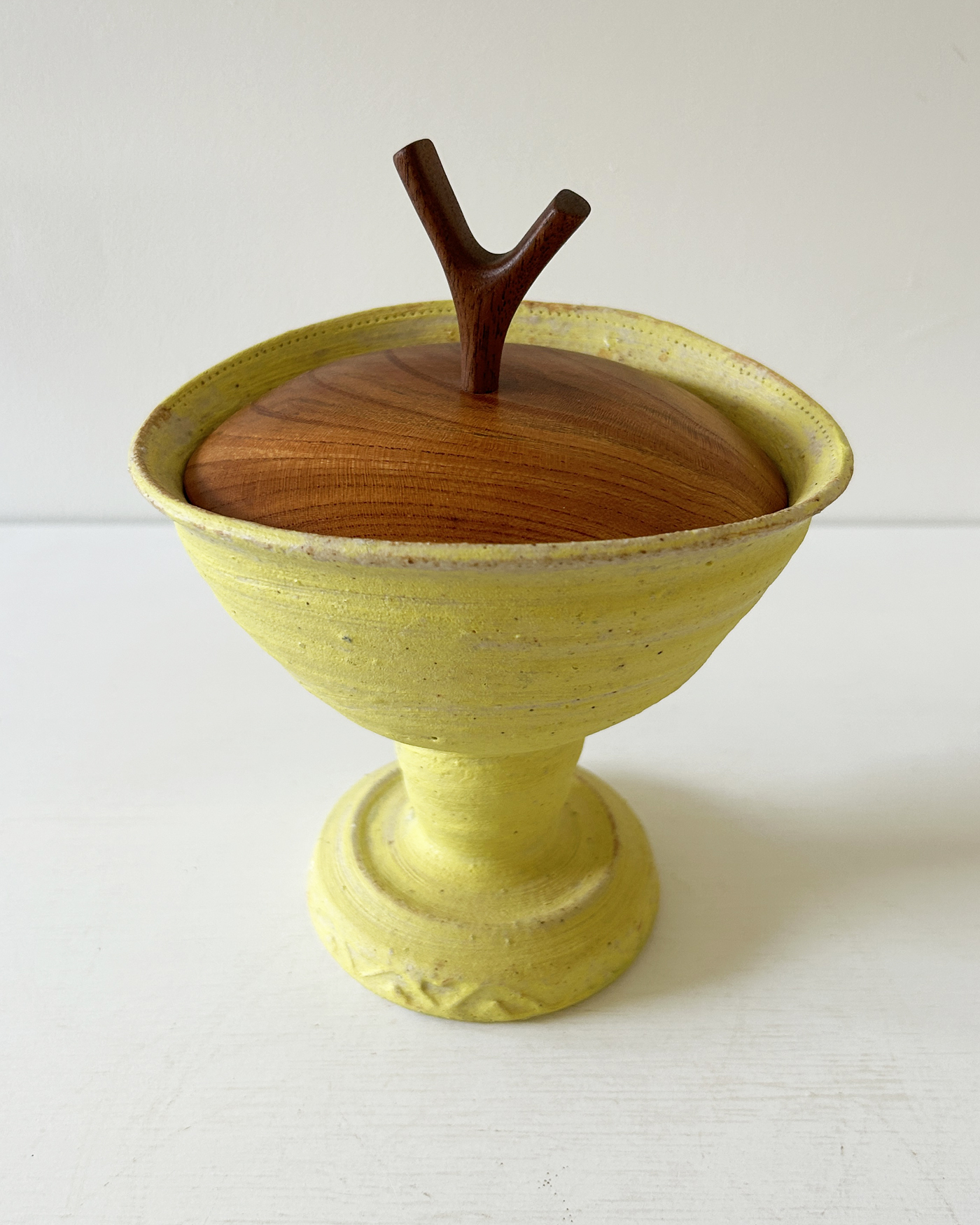 馬上杯・檸檬／FUTAMONO-YA：陶と木のコラボレーションブランド