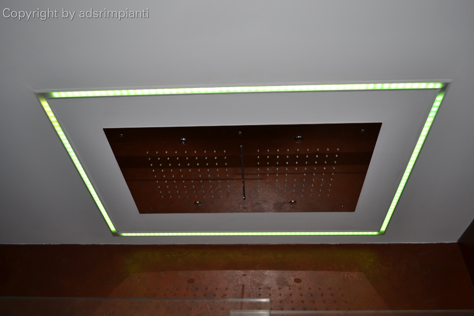 Bathroom with Chromotherapy