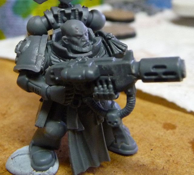 Space Marine Veteranen-Sergeant mit Melter