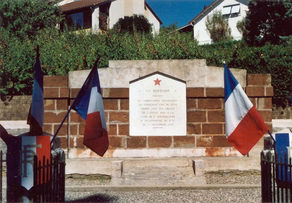 Spomenik u Villefranche de Rouergueu do devedesetih godina