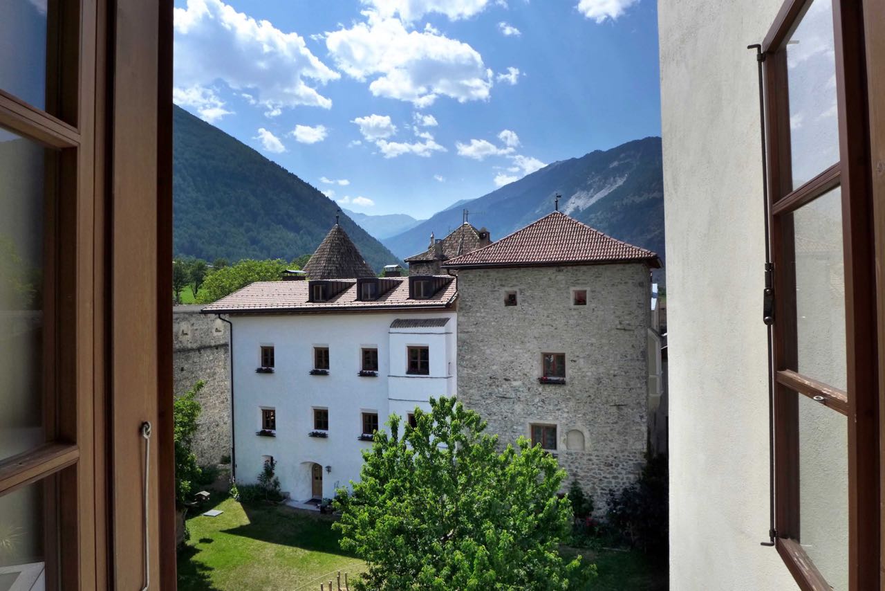 Zimmer-Ausblick Hotel 'Zum Grünen Baum' Glurns