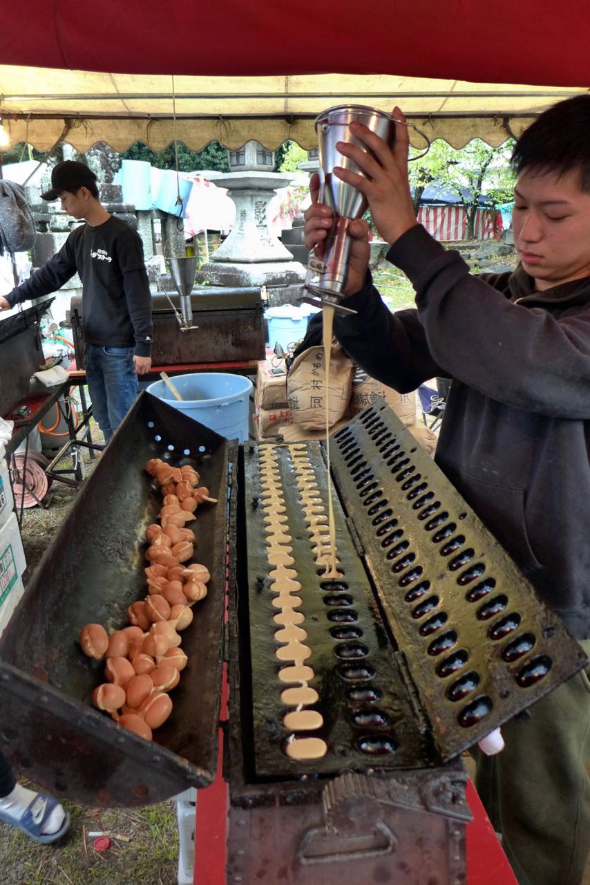 Snacks auf dem Kyoto Flohmarkt