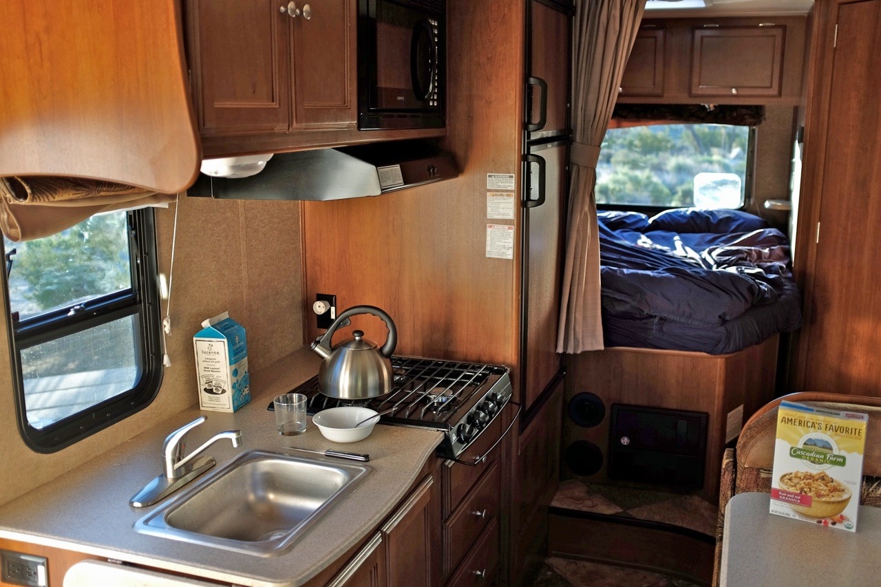 Innenausstattung Wohnmobil Road Bear Class 22-24
