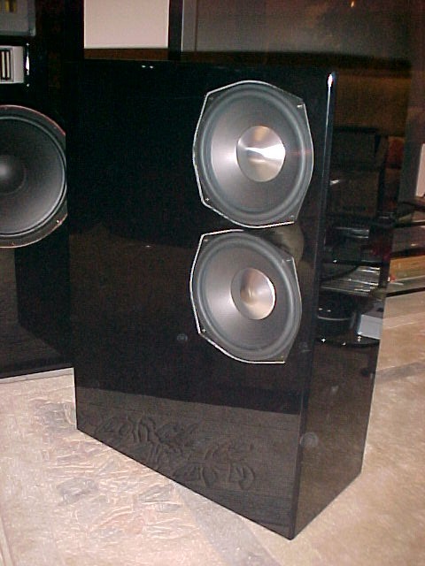ein Subwoofer - ganz chic gemacht