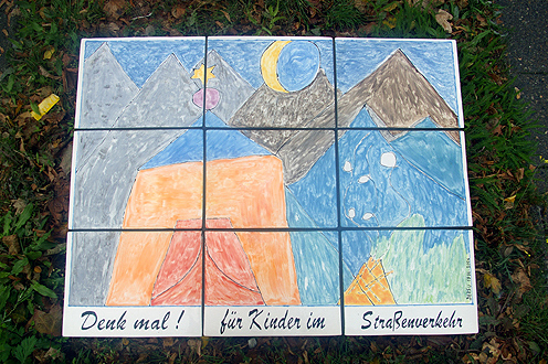 Denkmal für Kinder im Straßenverkehr (2006): Fliesenbild, 102×78 (Michael Stürenburg)