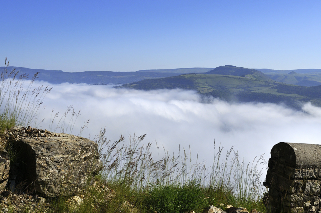 Sortir au dessus des nuages